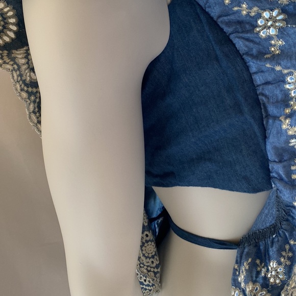 Brand new jeans top with details - Picture 4 of 15